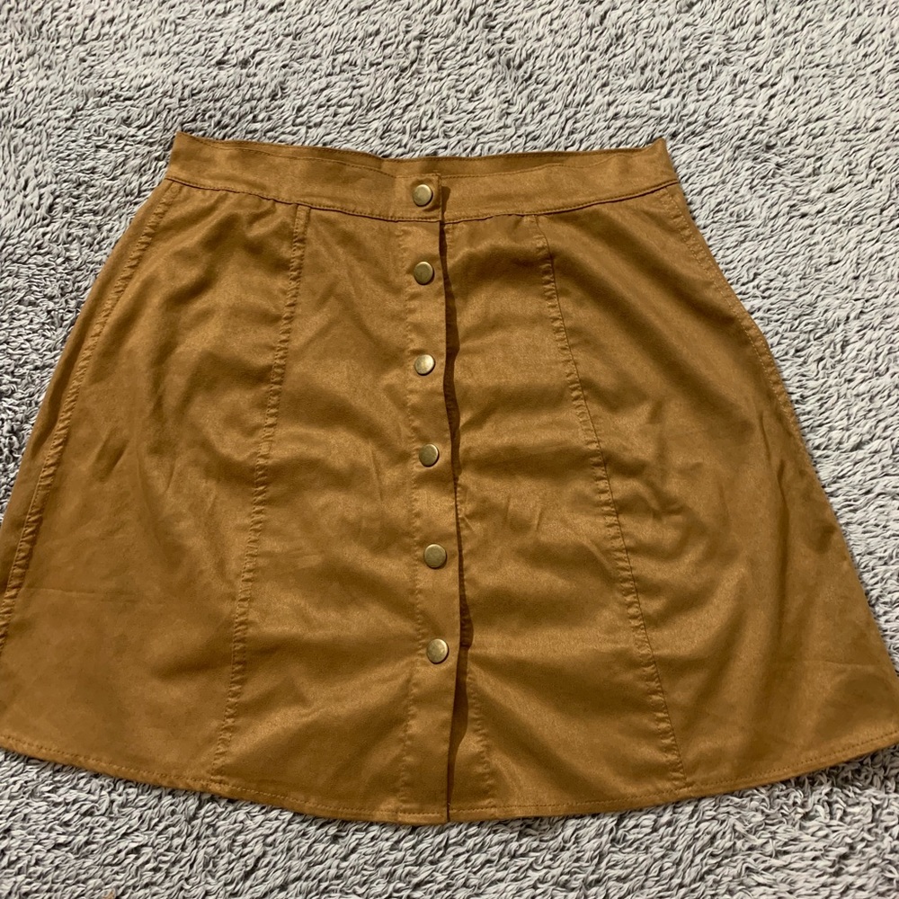 tan skirt